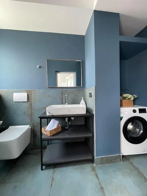 Voyage Penthouse Apartment Tirana 0*,  Albania